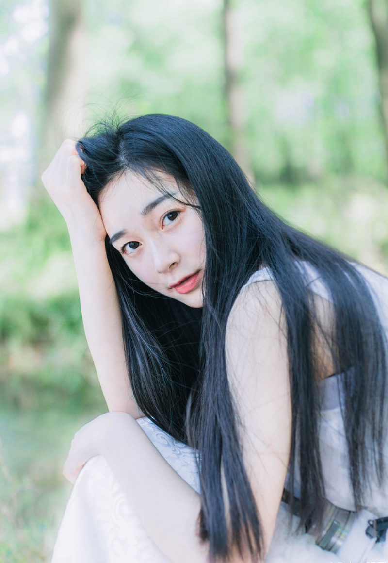 “统领，无一活口！”一名夜鹰卫上前，躬身说道。